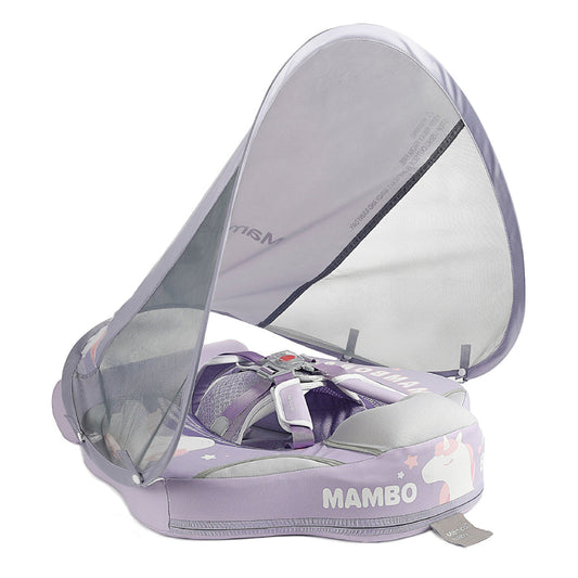 De paarse Mambobaby™ Eenhoorn Zwemtrainer met UPF 50+ zonnekap. Deze onzinkbare baby float is speciaal ontworpen voor baby's van 3-24 maanden voor veilige watergewenning.